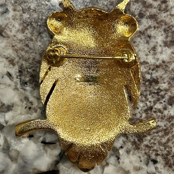 Vintage Gold Owl Brooch - Picture 2 of 2